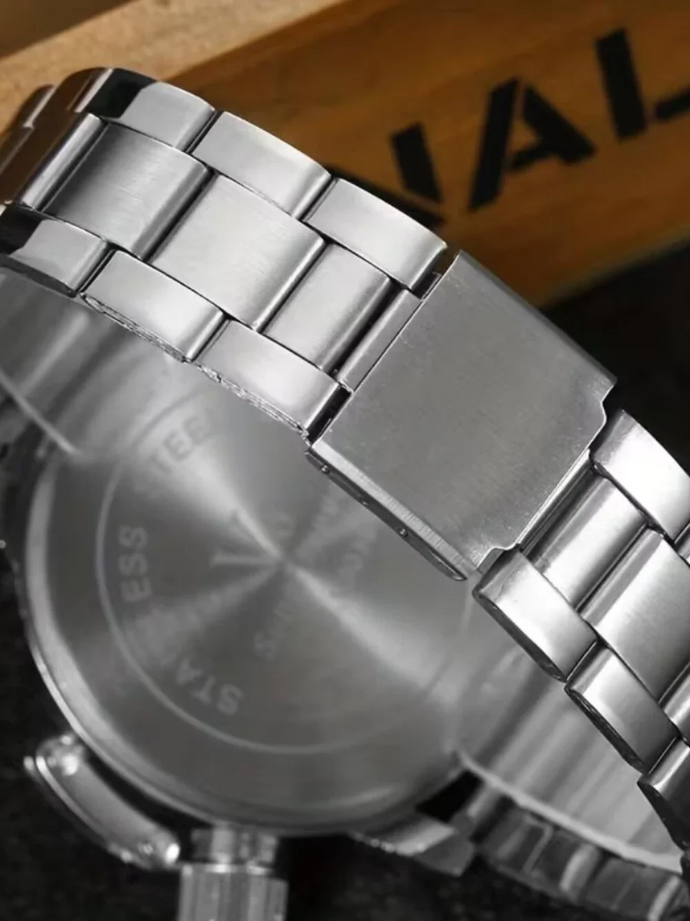 Men's Dual Time Zone Quartz Wristwatch Oversized Analog Statement Fashion Watch